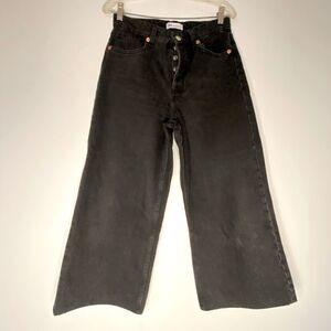 Zara Black High rise wide leg Crop Jeans size 6